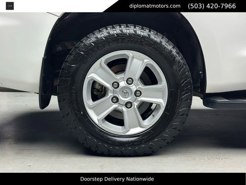 Used 2018 Toyota Sequoia TRD Sport image 43