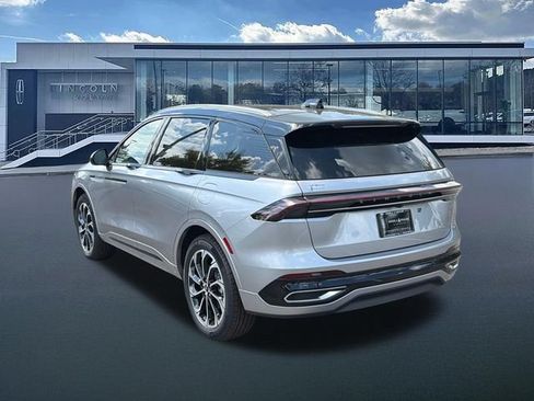 New 2026 Lincoln Nautilus Reserve AWD/4WD image 5