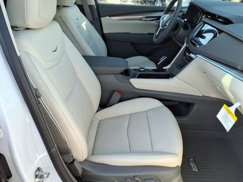 New 2026 Cadillac XT5 Premium Luxury image 23