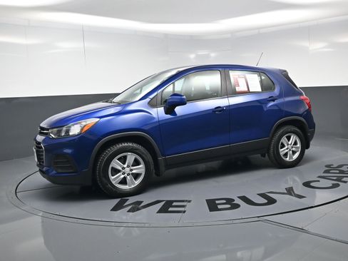 Used 2017 Chevrolet Trax LS w/ LPO, Protection Package image 6