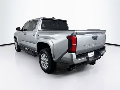 Certified 2024 Toyota Tacoma SR5 image 2