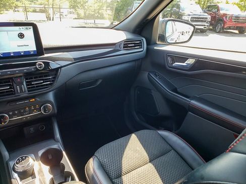Used 2023 Ford Escape ST-Line image 25
