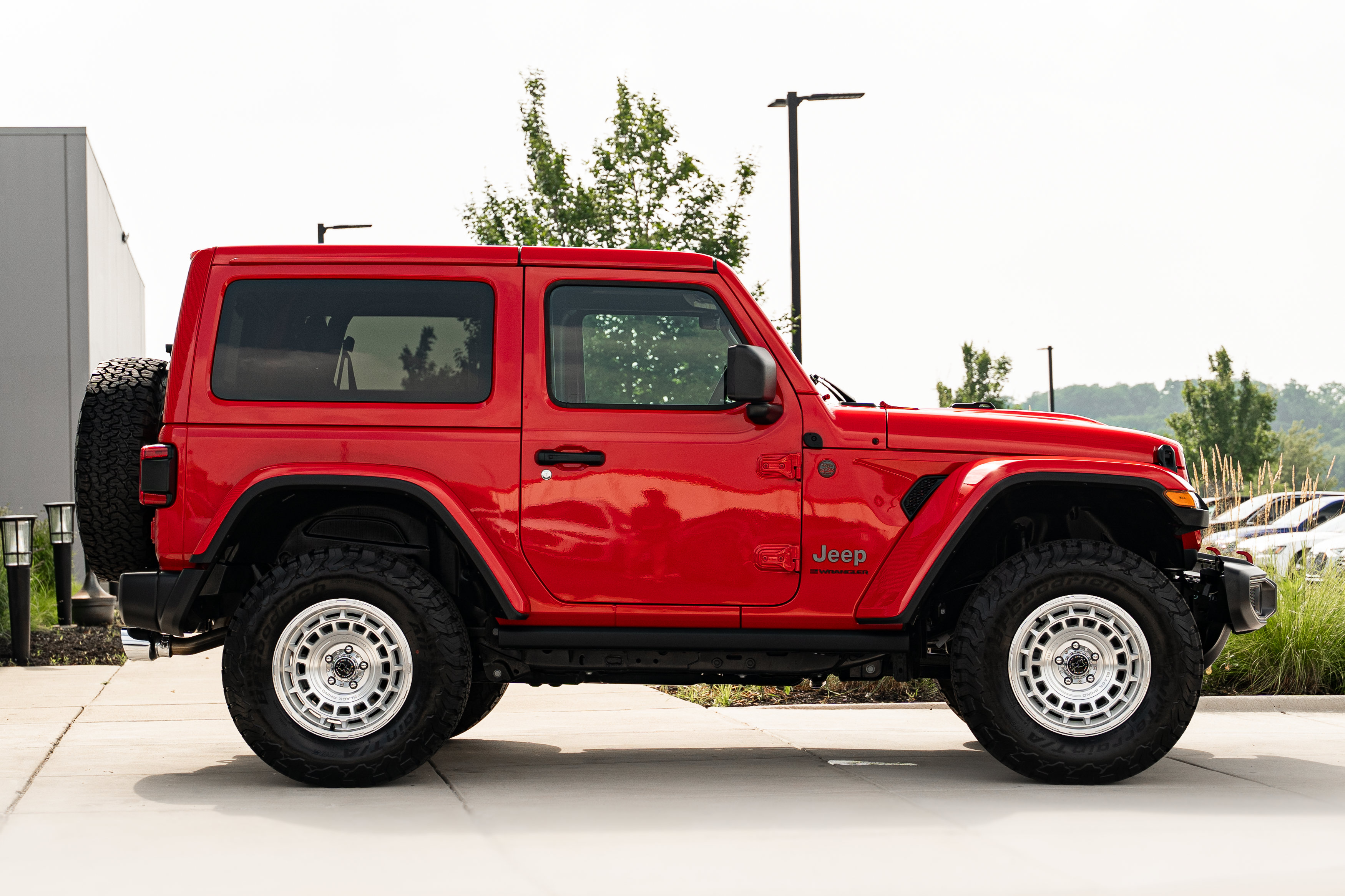 Used 2026 Jeep Wrangler Rubicon AWD/4WD image 3