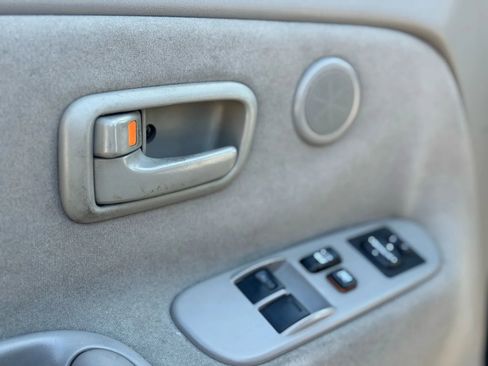 Used 2005 Toyota Tundra SR5 image 11