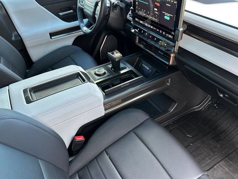 Used 2024 GMC Hummer EV 3X w/ Omega Edition AWD/4WD image 16
