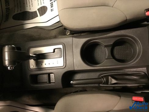 Used 2014 Nissan Xterra S image 54