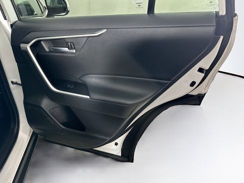 Used 2024 Toyota RAV4 XLE image 30