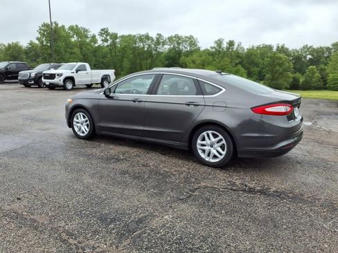 Used 2016 Ford Fusion SE w/ Equipment Group 202A FWD image 32