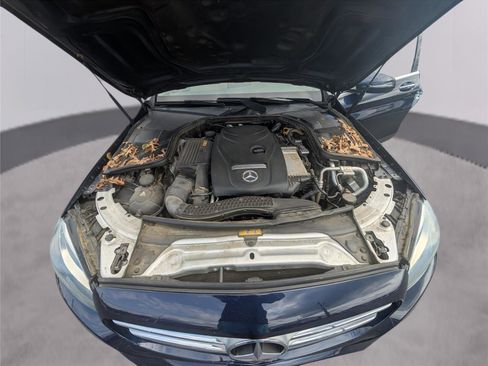 Used 2017 Mercedes-Benz C 300 4MATIC Sedan image 33