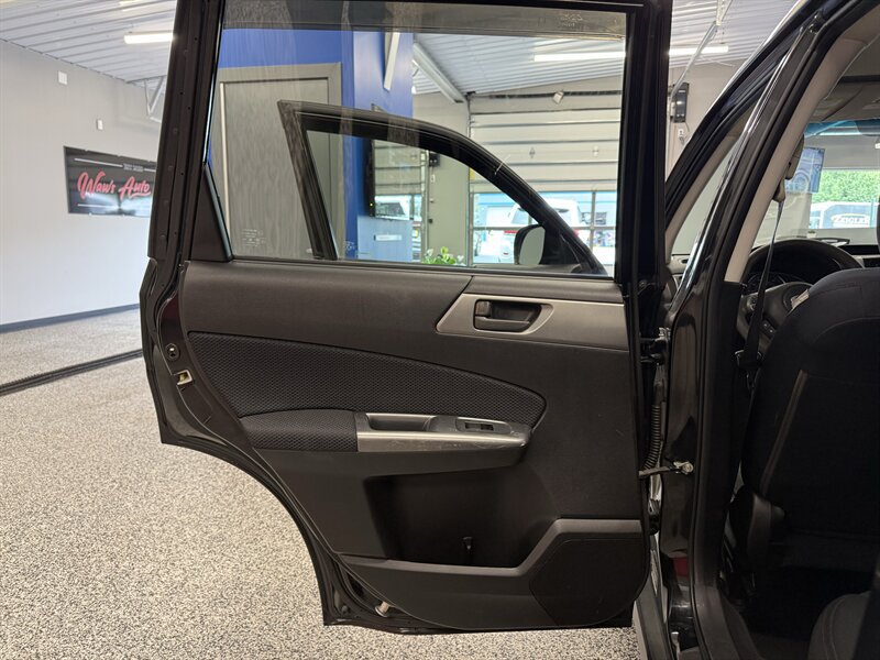 Used 2013 Subaru Forester 2.5X w/ Alloy Wheel Pkg AWD/4WD image 23