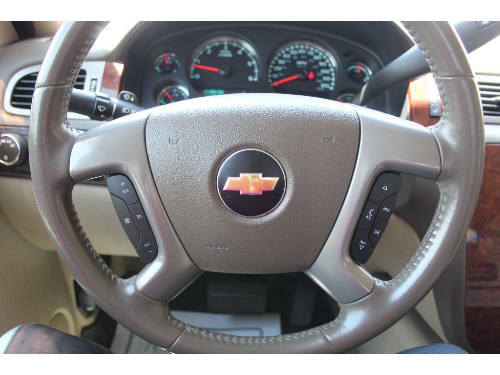 Used 2013 Chevrolet Avalanche LT w/ All-Star Edition RWD image 9