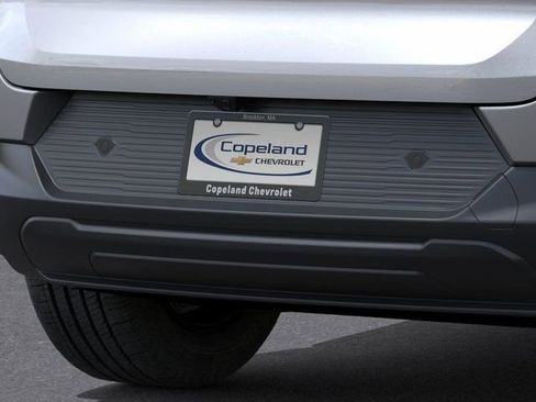 New 2026 Chevrolet Equinox EV LT image 15