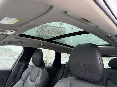 Used 2019 Volvo XC60 T5 Inscription w/ Protection Package Premier AWD/4WD image 23