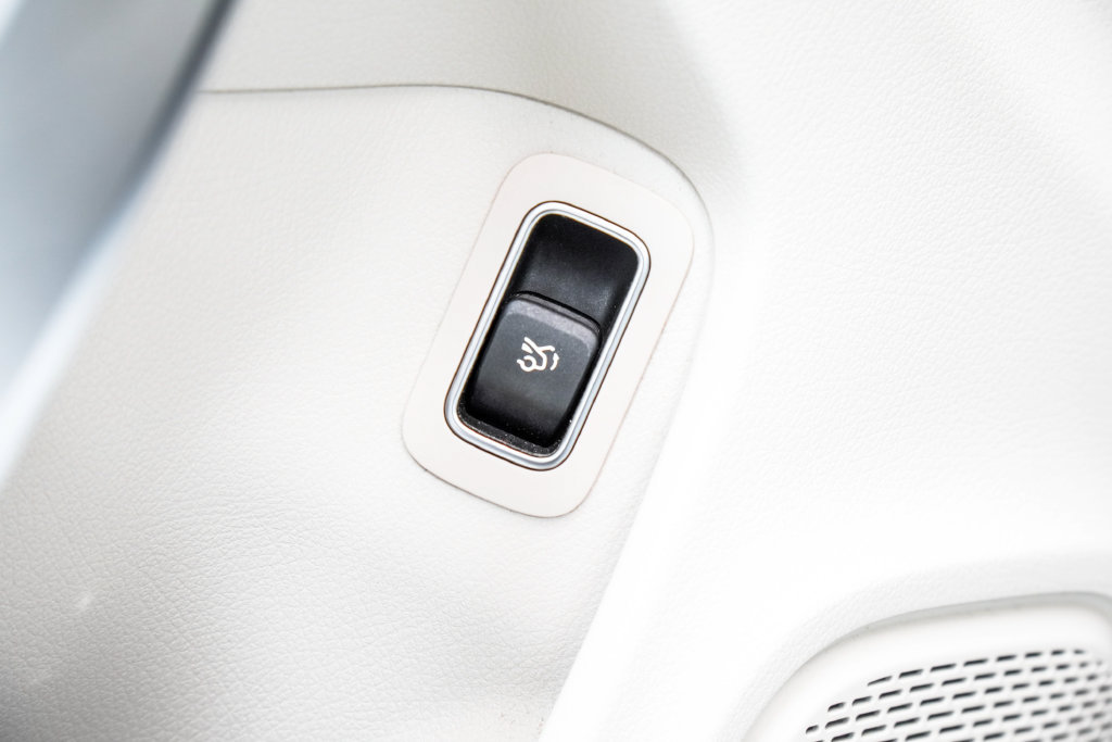 Used 2022 Mercedes-Benz CLA 250 4MATIC image 46