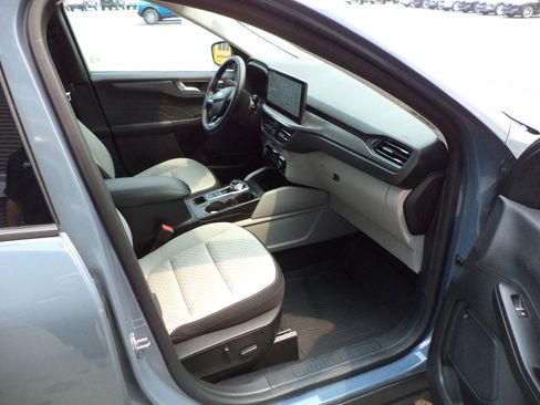 Used 2023 Ford Escape Active w/ Tech Pack #2 image 8