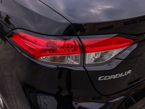 Used 2024 Toyota Corolla LE image 7