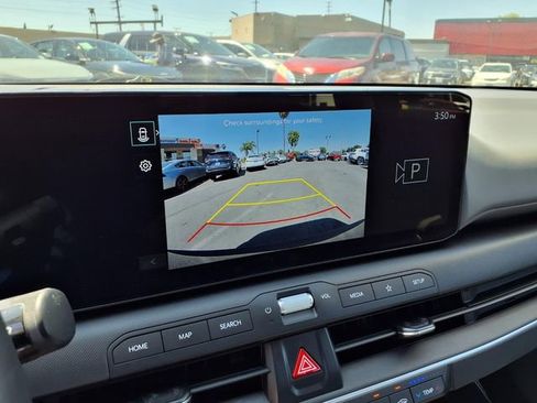 Used 2025 Kia K4 LXS image 21