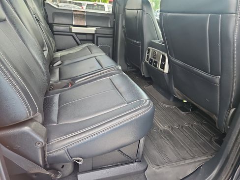 Used 2022 Ford F250 Lariat w/ Lariat Ultimate Package AWD/4WD image 12