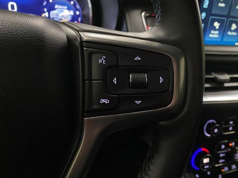 Used 2023 Chevrolet Tahoe Z71 w/ Luxury Package image 19