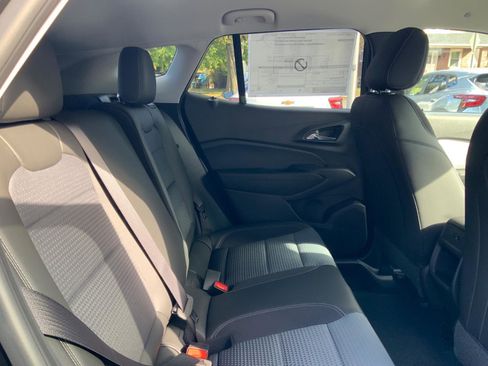 New 2026 Chevrolet Trax LT w/ Driver Confidence Package image 12