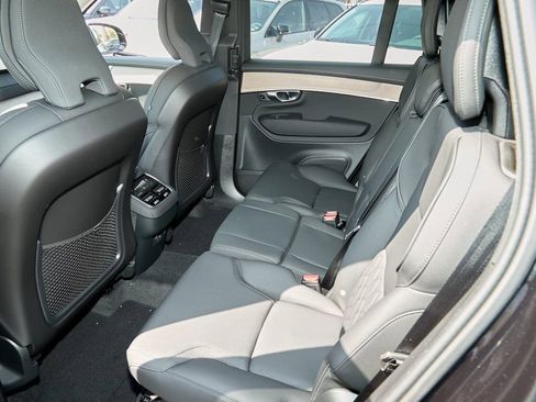 New 2026 Volvo XC90 B6 Plus w/ Protection Package image 17