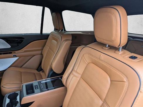 Used 2021 Lincoln Aviator Black Label Grand Touring image 16