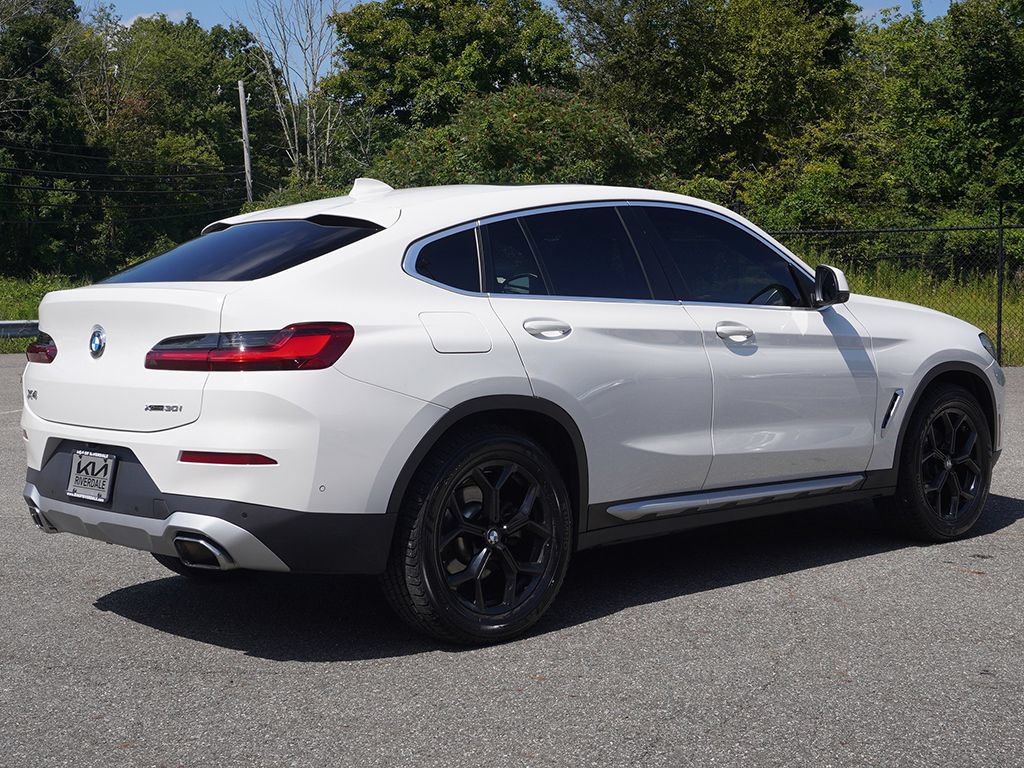 Used 2023 BMW X4 xDrive30i AWD/4WD image 11
