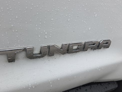 Used 2016 Toyota Tundra image 15