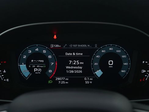 Used 2025 Audi Q3 2.0T Premium image 28