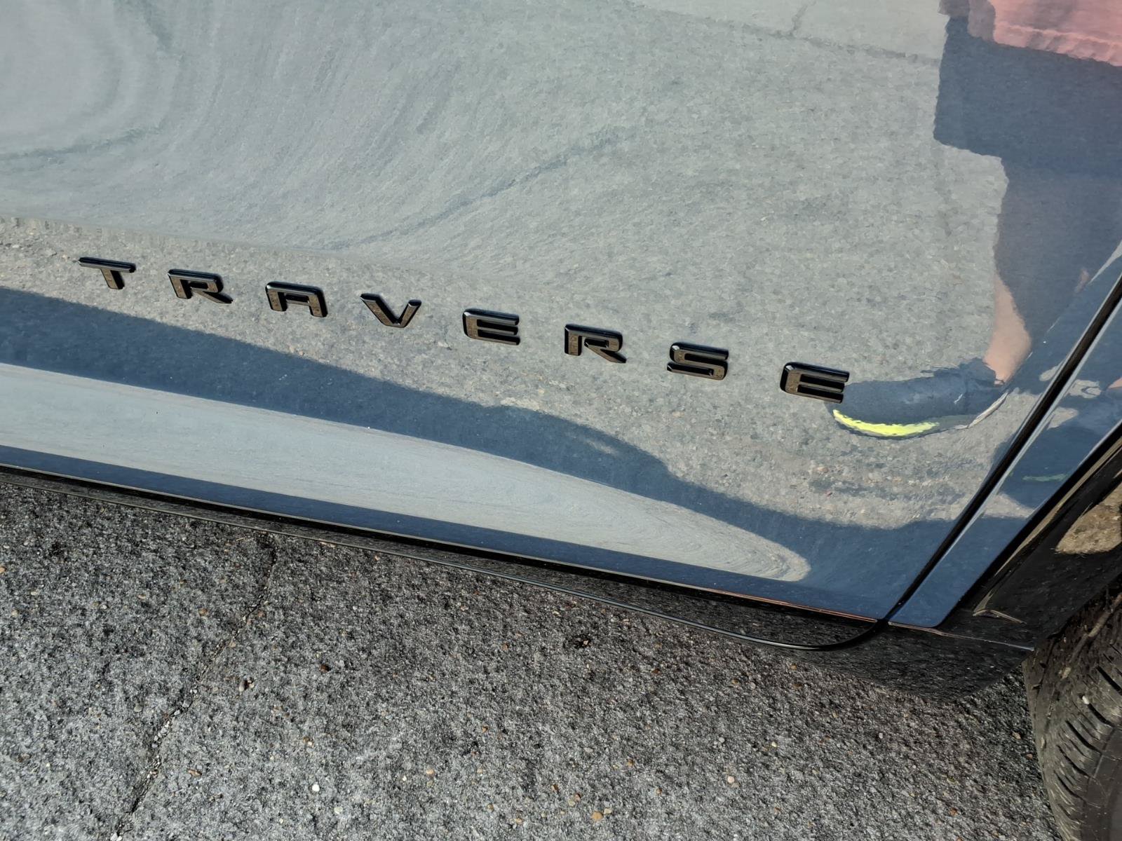 Used 2025 Chevrolet Traverse RS w/ LPO, Floor Liner Package AWD/4WD image 8