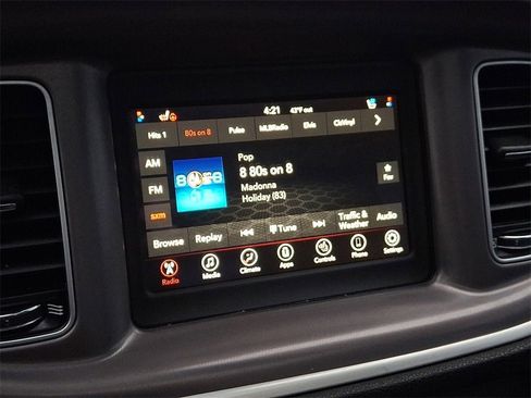 Used 2021 Dodge Charger SXT w/ Leather Interior Group image 18