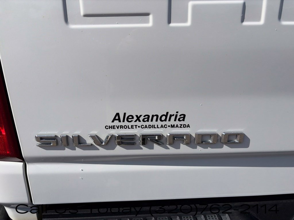 Used 2024 Chevrolet Silverado 2500 LT AWD/4WD image 12