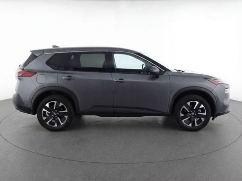 Used 2025 Nissan Kicks SV AWD/4WD image 11