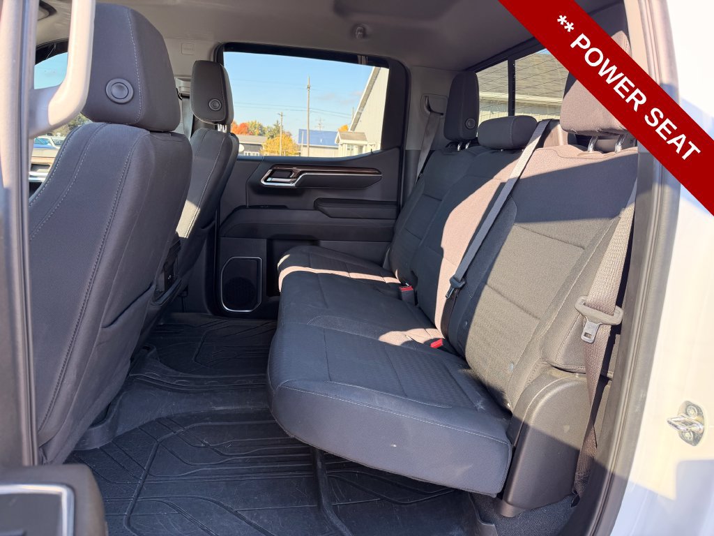 Used 2023 Chevrolet Silverado 1500 RST w/ Convenience Package II AWD/4WD image 18
