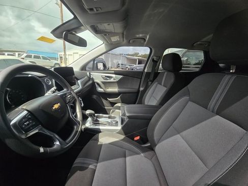 Used 2023 Chevrolet Blazer LT image 12