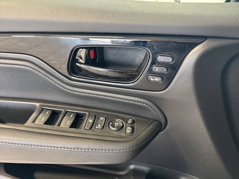 Used 2024 Honda Odyssey Elite image 16
