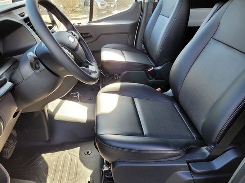 New 2026 Ford Transit 250 148 Medium Roof w/ Load Area Protection Package image 15