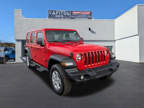 Certified 2022 Jeep Wrangler Unlimited Sport w/ Sun And Sound Package AWD/4WD image 1