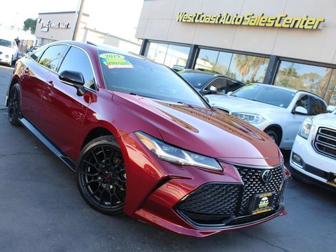 Used 2019 Toyota Avalon Touring w/ Preferred Accessory Package FWD image 41