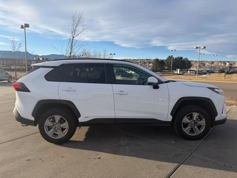 Used 2025 Toyota RAV4 XLE image 9