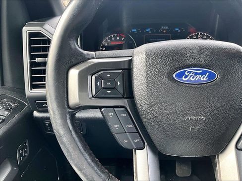 Used 2018 Ford F150 Lariat w/ Equipment Group 502A Luxury image 16