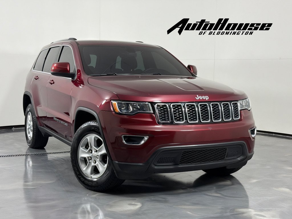 Used 2017 Jeep Grand Cherokee Laredo w/ Quick Order Package 23E AWD/4WD image 1
