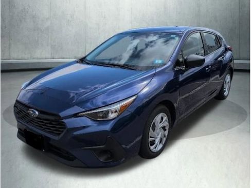 Used 2024 Subaru Impreza 2.0i image 2