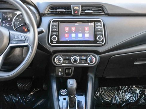 Used 2020 Nissan Versa S image 15