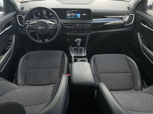Used 2025 Kia Seltos S image 20