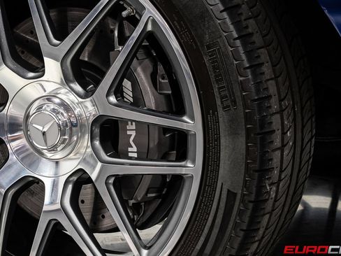 Used 2022 Mercedes-Benz G 63 AMG 4MATIC w/ G Manufaktur Interior Package image 21