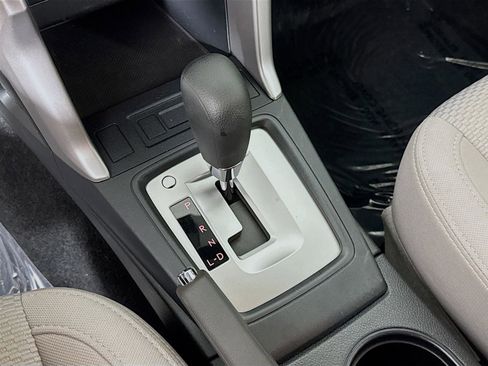 Used 2017 Subaru Forester 2.5i w/ Alloy Wheel Package image 18