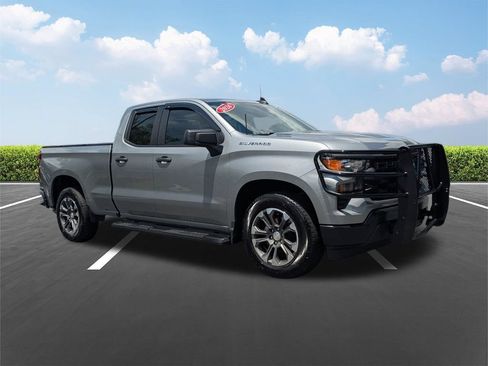 Used 2026 Chevrolet Silverado 1500 W/T RWD image 2