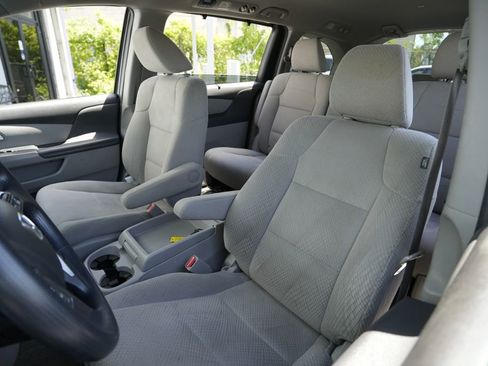 Used 2016 Honda Odyssey EX image 17