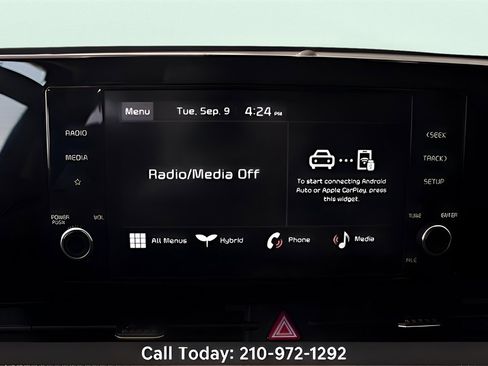 Certified 2024 Kia Sportage LX image 16